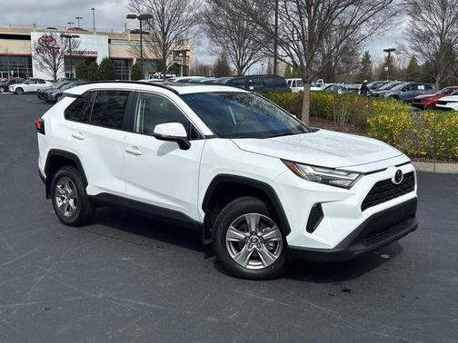2024 Toyota RAV4 XLE