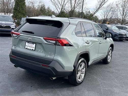 2022 Toyota RAV4 XLE