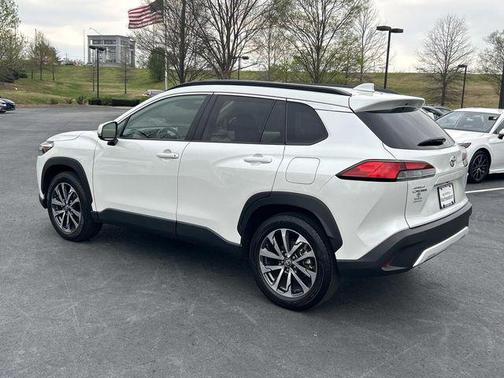 2023 Toyota Corolla Cross XLE