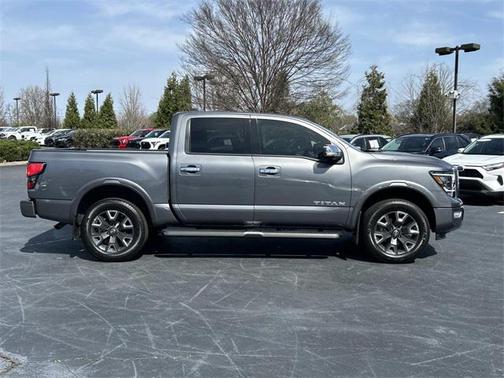 2024 Nissan Titan Platinum Reserve