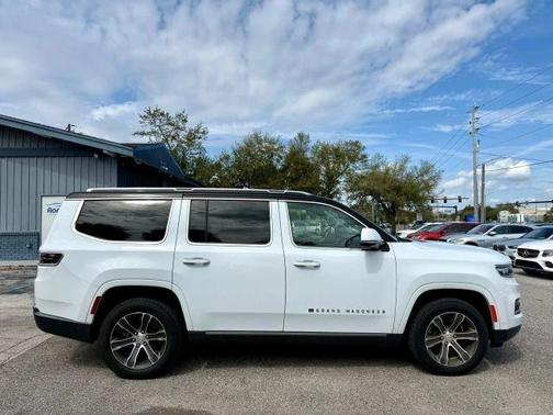 White 2022 Jeep Grand Wagoneer Series I
