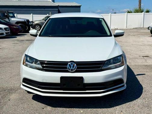 Pure White 2017 Volkswagen Jetta 1.4T S
