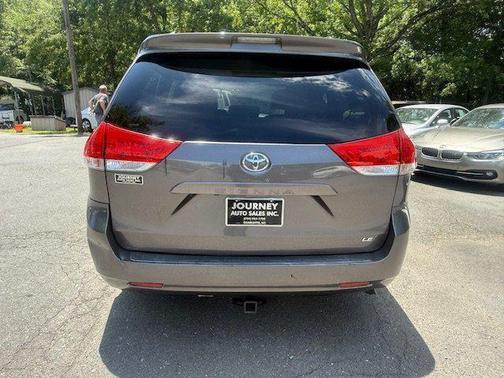 2012 Toyota Sienna LE