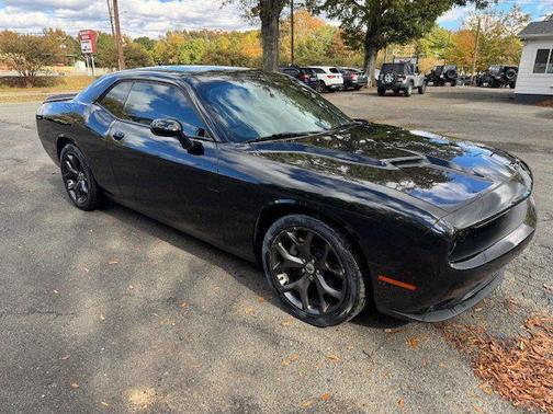2018 Dodge Challenger SXT
