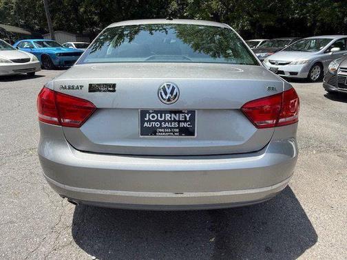 2012 Volkswagen Passat 2.5 SEL