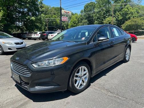 Tuxedo Black Metallic 2013 Ford Fusion 4dr Sdn SE FWD