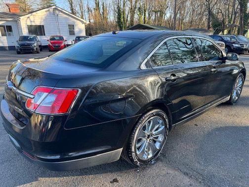2011 Ford Taurus Limited