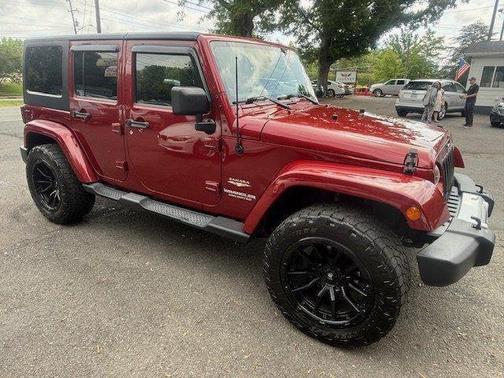 2013 Jeep Wrangler Unlimited 4WD 4dr Sahara