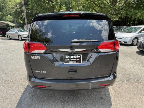2020 Chrysler Voyager LXI