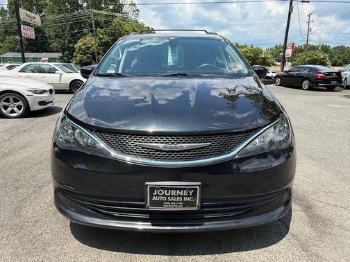 2020 Chrysler Voyager LXI