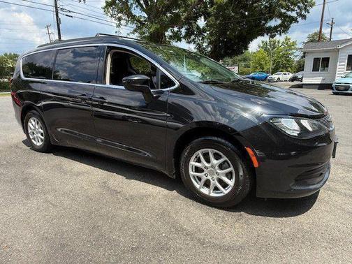 2020 Chrysler Voyager LXI