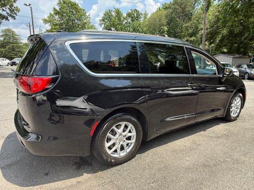 2020 Chrysler Voyager LXI