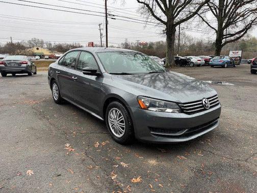 2014 Volkswagen Passat 2.5L S