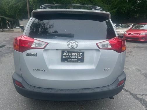 Classic Silver Metallic 2013 Toyota RAV4 FWD 4dr XLE (Natl)