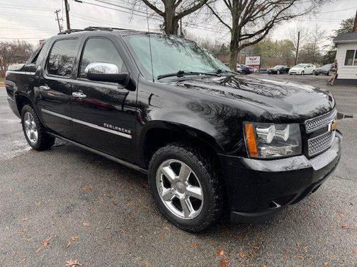 2013 Chevrolet Avalanche LTZ