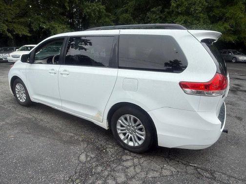 2014 Toyota Sienna XLE