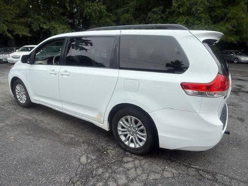 2014 Toyota Sienna XLE