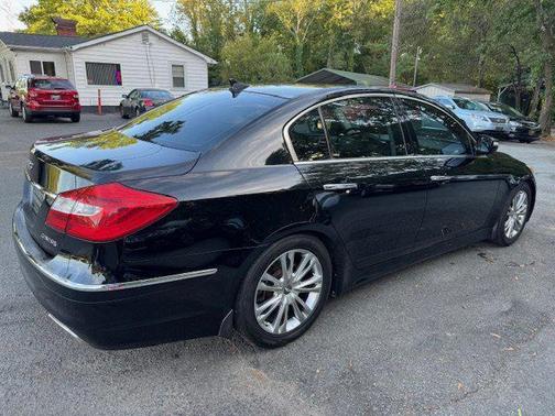 2012 Hyundai Genesis 3.8