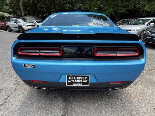 2015 Dodge Challenger SXT Plus