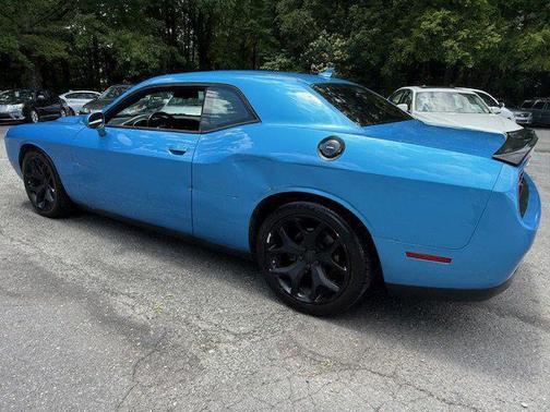 2015 Dodge Challenger SXT Plus