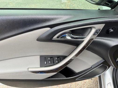 2014 Buick Verano Base