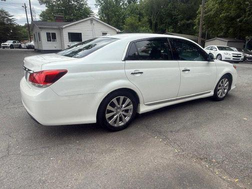 2011 Toyota Avalon Limited