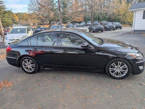 2012 Hyundai Genesis 3.8