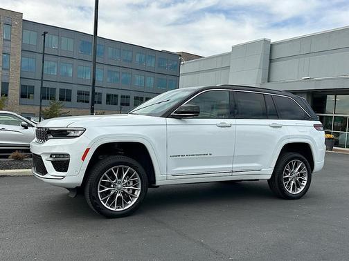 2024 Jeep Grand Cherokee Summit