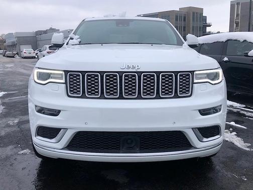 2020 Jeep Grand Cherokee Summit