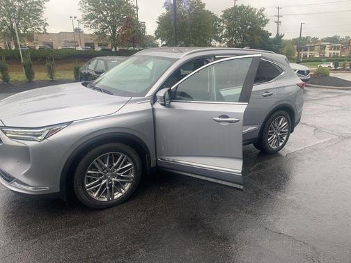 2022 Acura MDX Advance