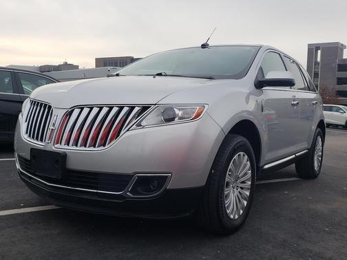 2014 Lincoln MKX Base