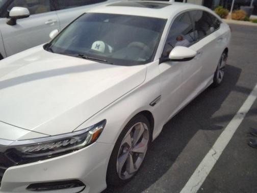 2020 Honda Accord Touring 2.0T