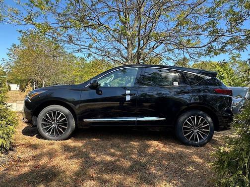 2025 Acura RDX Advance Package