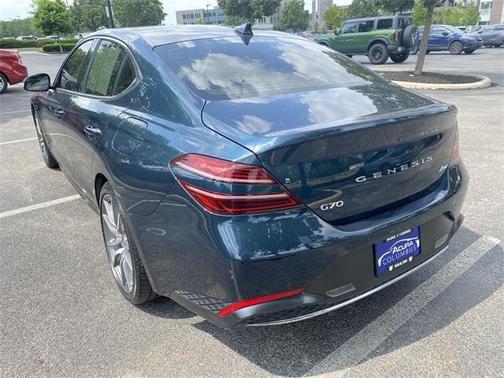 2022 Genesis G70 2.0T