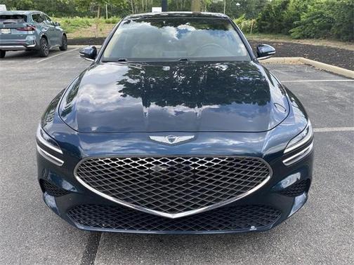 2022 Genesis G70 2.0T