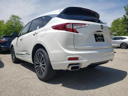 Platinum White Pearl 2026 Acura RDX ADVANCE PACKAGE