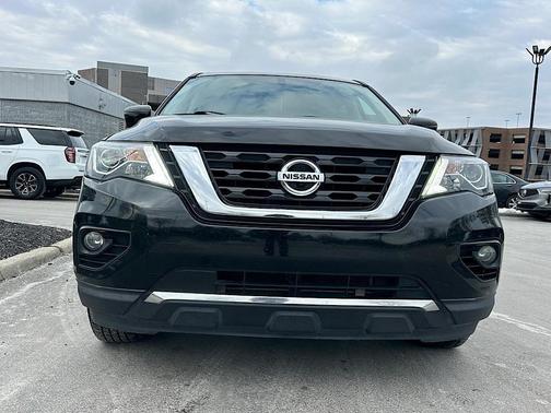 2018 Nissan Pathfinder Platinum
