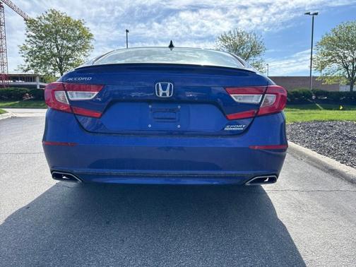 Still Night Pearl 2022 Honda Accord Sport SE