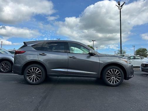 2025 Acura RDX Advance Package