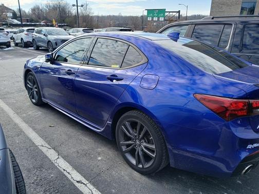 2019 Acura TLX V6 Advance