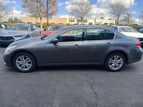 2013 INFINITI G37x Base