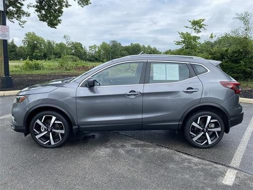 2022 Nissan Rogue Sport SL