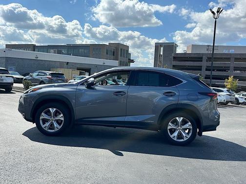 2017 Lexus NX 300h Base