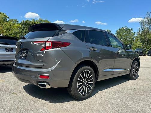 2025 Acura RDX Advance Package