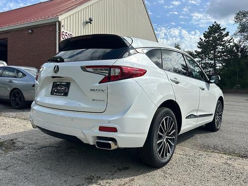 2025 Acura RDX Advance Package