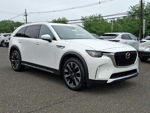 2024 Mazda CX-90 PHEV Premium Plus