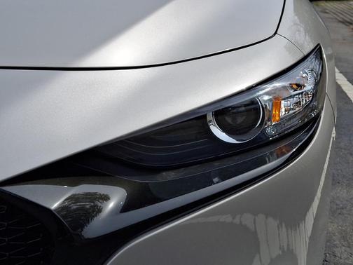 Platinum Quartz Metallic 2026 Mazda Mazda3 FWD w/Select Package