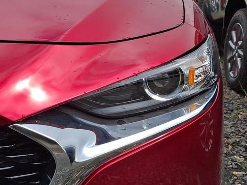 2025 Mazda Mazda3 FWD w/Preferred Package