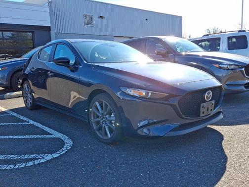 2023 Mazda Mazda3 FWD w/Preferred Package