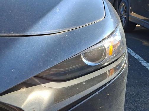 2023 Mazda Mazda3 FWD w/Preferred Package